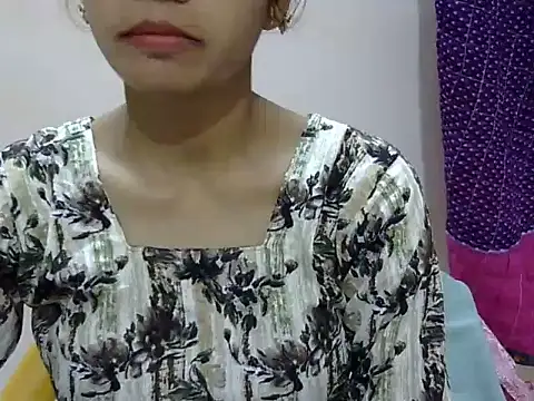 Chat +18 de Kulsum_S ao vivo