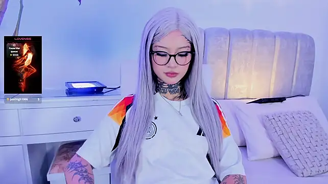 Chat +18 de doll__bella ao vivo