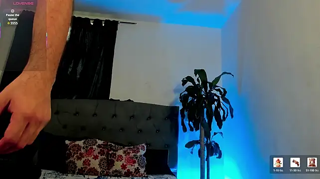 MaximusClark লাইভ XXX চ্যাট