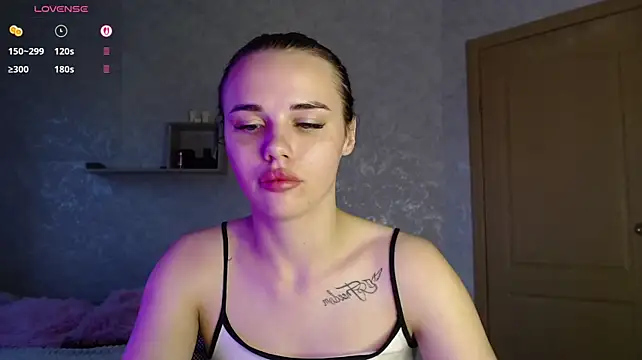 Онлайн чат XXX Kseni_a
