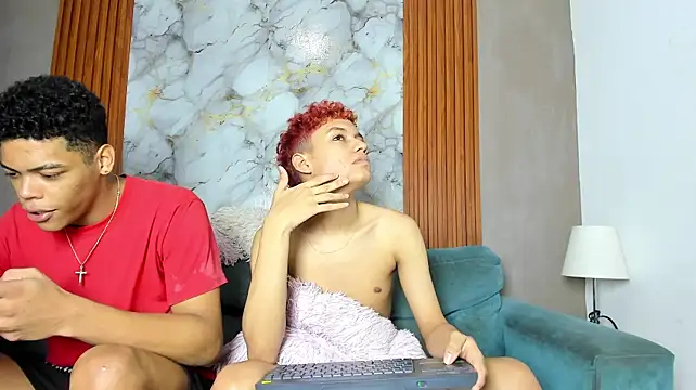 Онлайн чат XXX HORNY_PRETTY