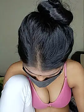 Erotic-Girl Adlı Modelin Web Kamerası Şovu