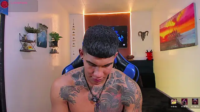 Damian_latinxxx: διαδικτυακό σόου στην κάμερα