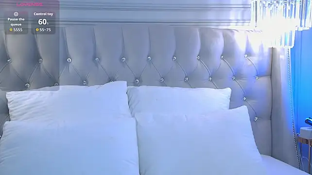 XXX chat uživo modela LisaDeviss