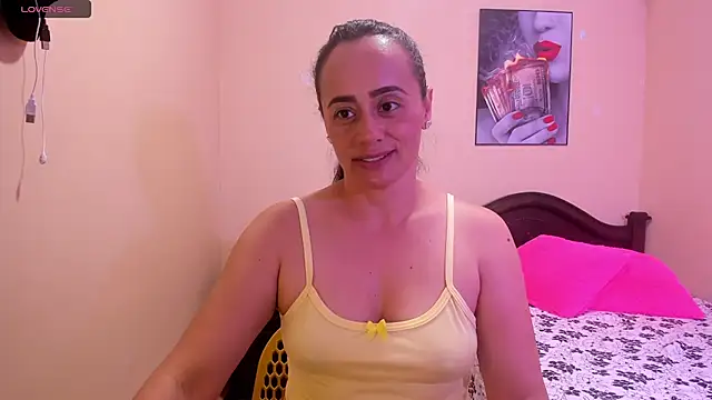 Chatroom XXX en direct de sara_florez12