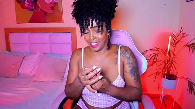 Chatroom XXX en direct de AitanaBrown_