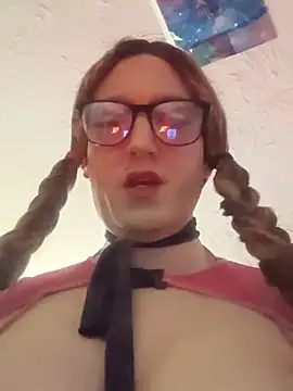 sissytrapdolly24 webkamerás műsora