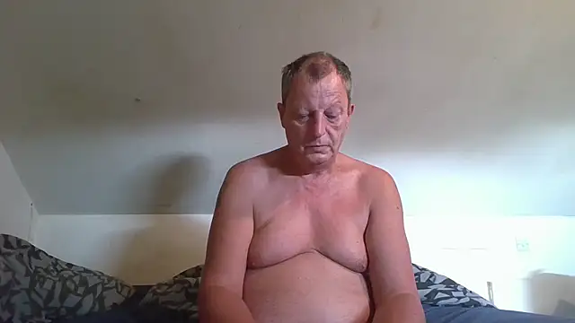 chubbybear2cum Show Webcam