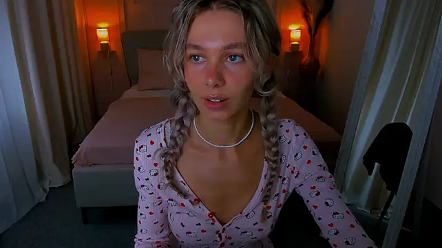 LuluAlis élő XXX-chatje