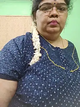 Tamil-mayasri Live XXX-Chat