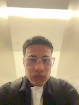 XXX chat uživo modela TavoHot_