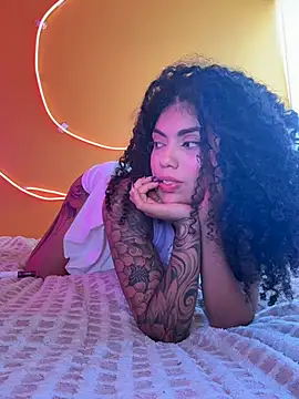 Morenayaa's Live XXX Chat