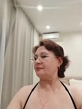 SalientClean Chat XXX live