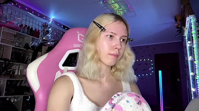 lonely_bunny's Live XXX Chat