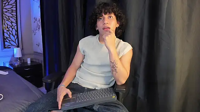 adrian_black86306n Live XXX chat