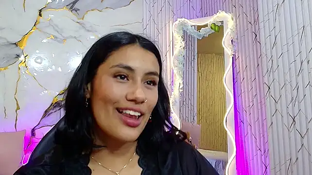 Czat XXX na żywo – PEACHY_TAY