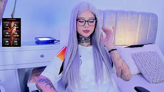 Živý XXX chat doll__bella