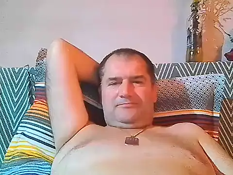 Show modela bambolino1978 na web-kameri
