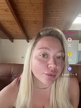 misstitmouseofficial's Webcam Show