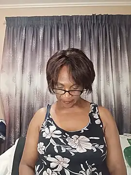 دردشة Hotgrannyx الجنسية المباشرة