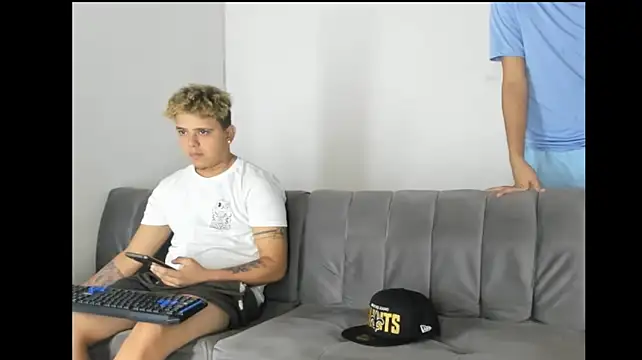 XXX chat uživo modela Charlie_Scorpion