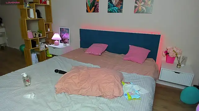 دردشة BritneyLix الجنسية المباشرة