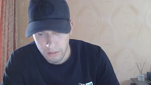 Pokazy przed kamerką – frama666