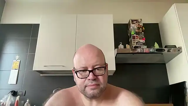 הופעת וובקאם של theitalianbear