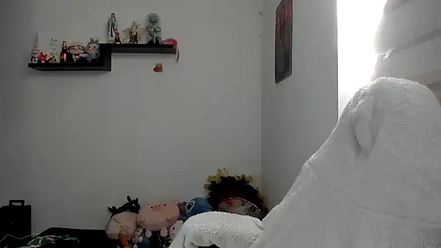 Chat +18 de Shaddycute_ ao vivo