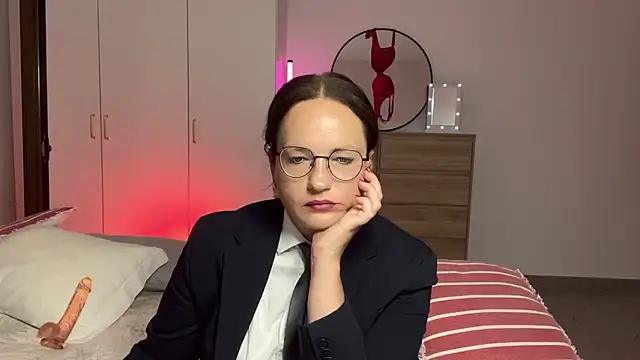 UnderWunder Live XXX Chat