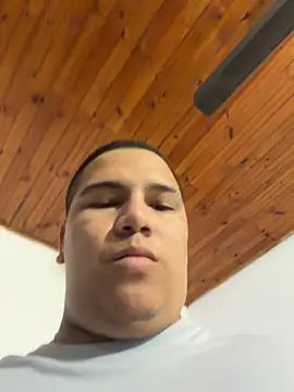 Patricio_02 Live XXX-Chat
