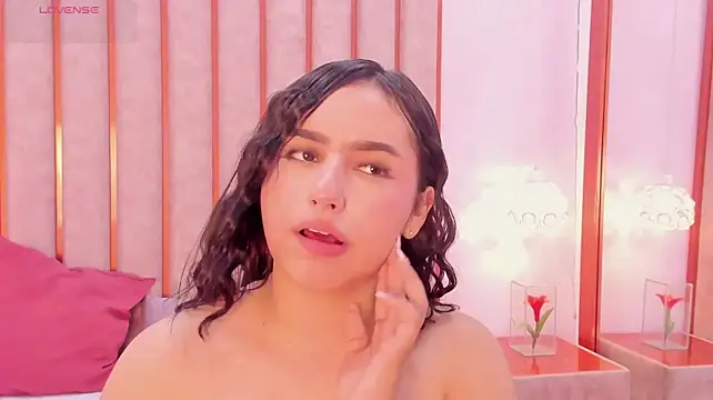 Zoe_Monrow's Live XXX Chat