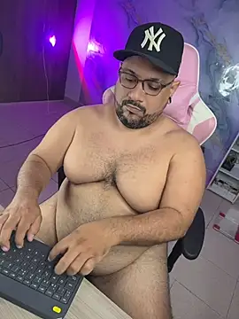 צ'אט XXX בשידור חי של jacoob_woods