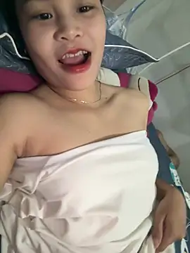 Bemi3_sexyy Show Webcam