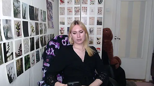 CapriScorpion XXX чат на живо