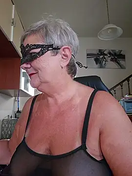 simona60's Live XXX Chat