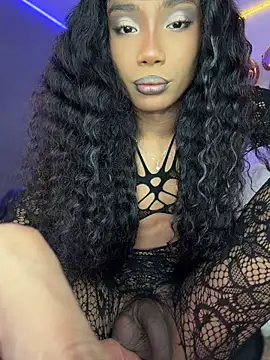 הופעת וובקאם של alejo_cute