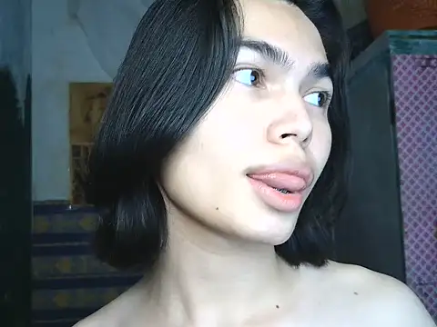 Asian_babyboi Pertunjukan Webcam