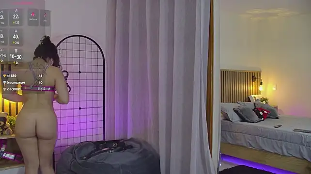 emma_morales_'s Live XXX Chat