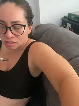 Chatroom XXX en direct de HealingHoney
