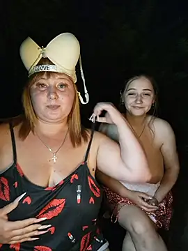 Show modela Buns2026 na web-kameri