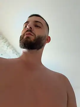 Chatroom XXX en direct de Pablo_Hornyguy95