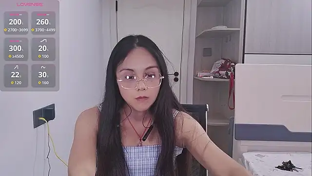 yishan-22 Chat XXX live
