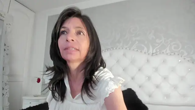 XXX chat uživo modela lena_gray