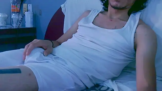 Latinopervs élő XXX-chatje