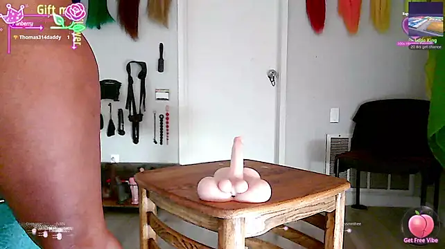 Queenanitadix XXX чат на живо
