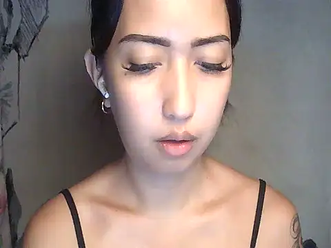 Chat +18 de XXnaughty_08XX ao vivo
