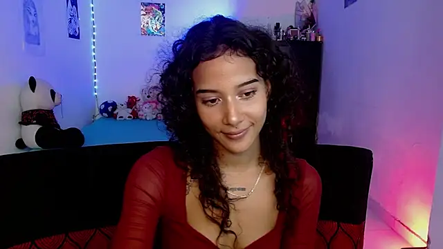 Thianaa__ XXX чат на живо