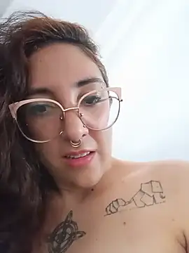 Melinerd live XXX chat