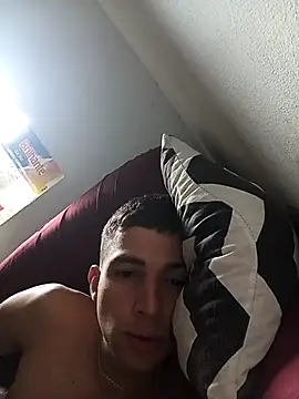 Chat XXX ao vivo de Tchutom